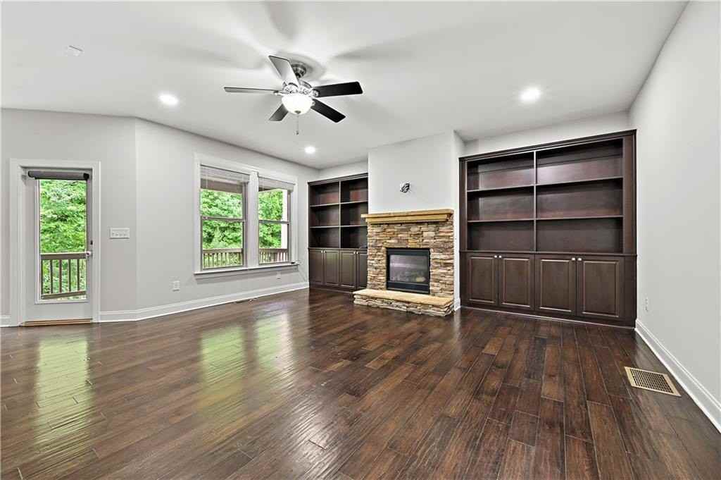 9965 Cameron Parc Cir - Photo 7 of 49