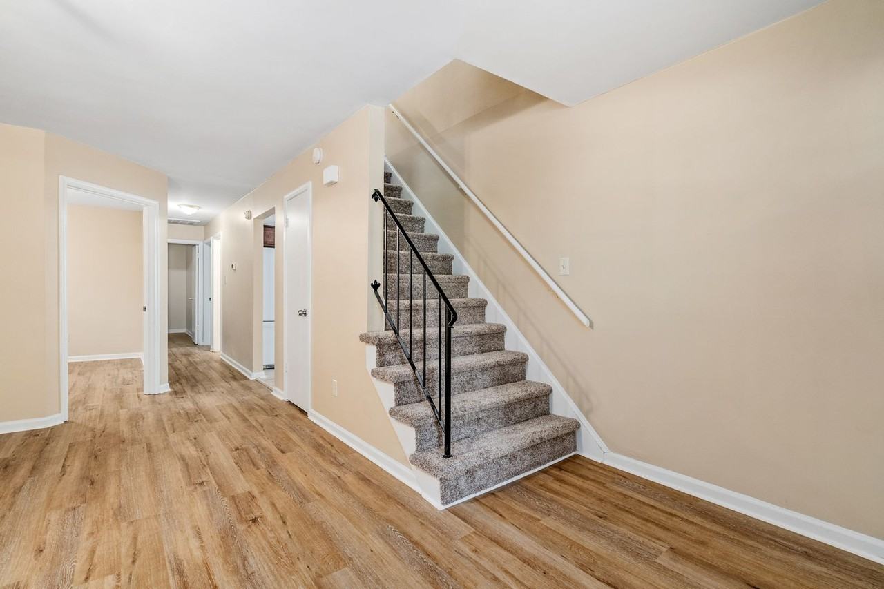 4117 Rainbow Dr - Photo 3 of 33