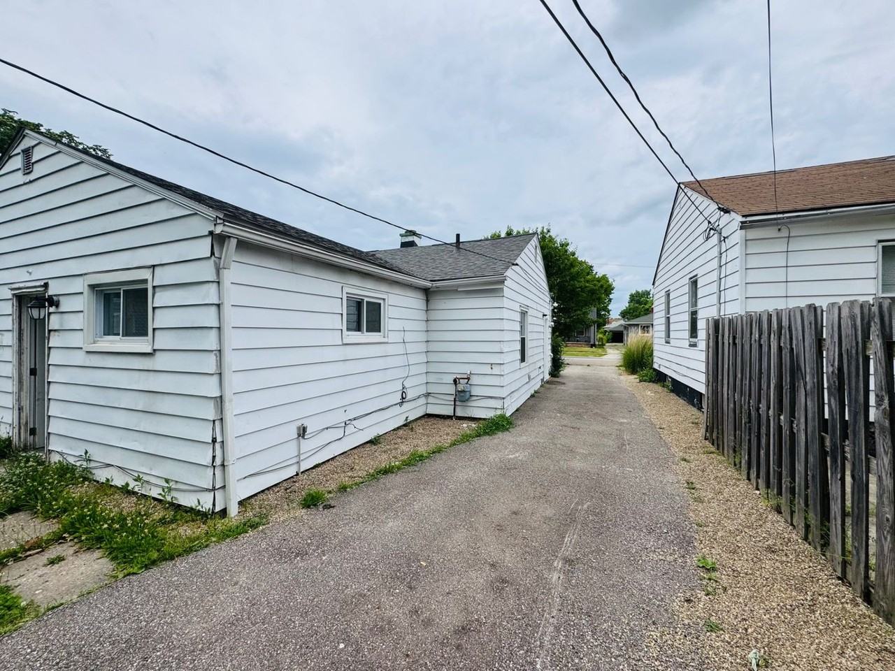 12813 Guardian Blvd - Photo 7 of 17