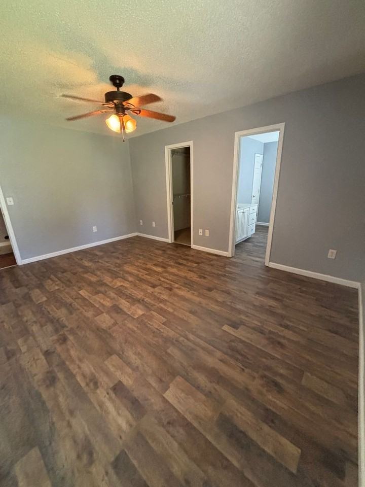 327 Springfield Cir - Photo 7 of 19
