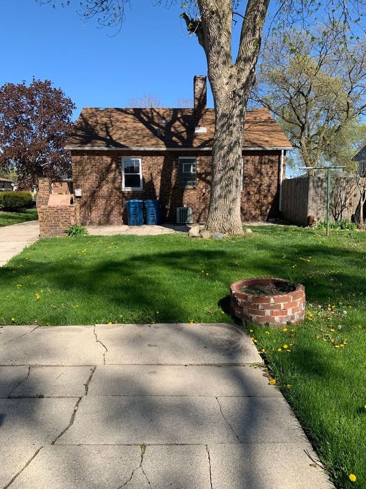 1312 Gordon Ave - Photo 2 of 5