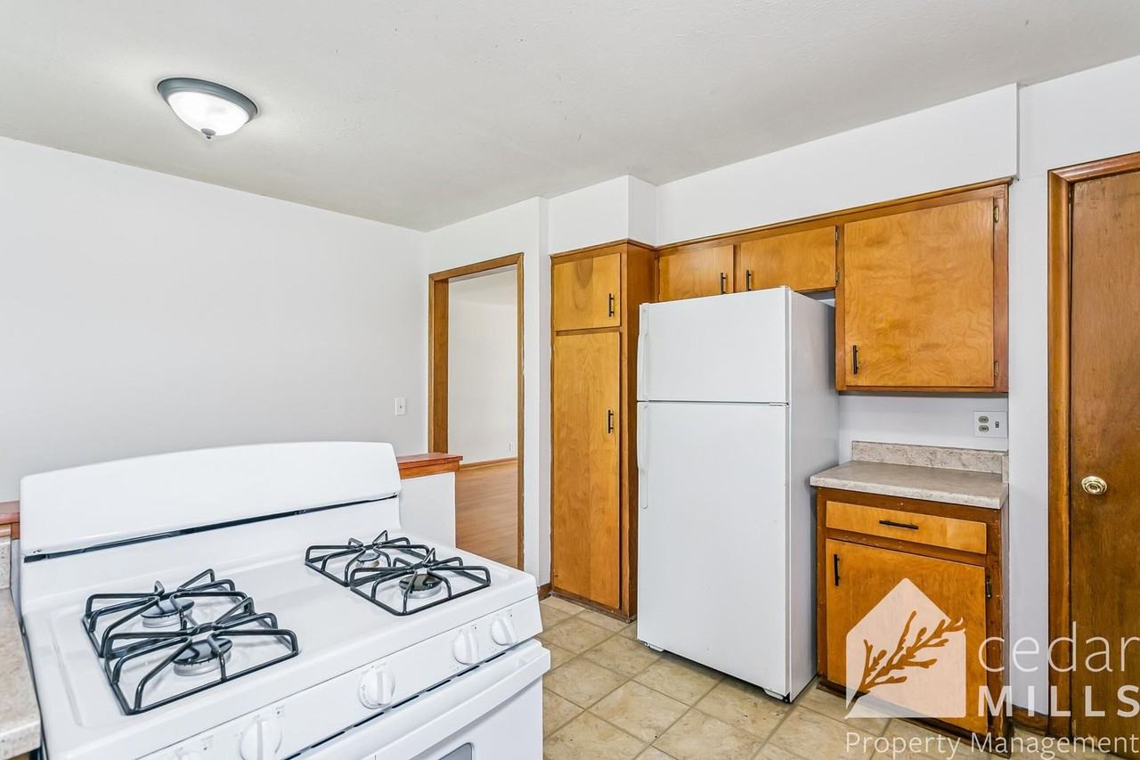 8002 E Gilbert St - Photo 7 of 14