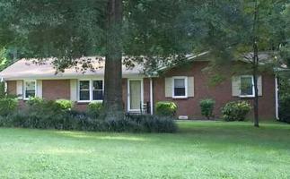 featured image of 8343 Lakedale Cir