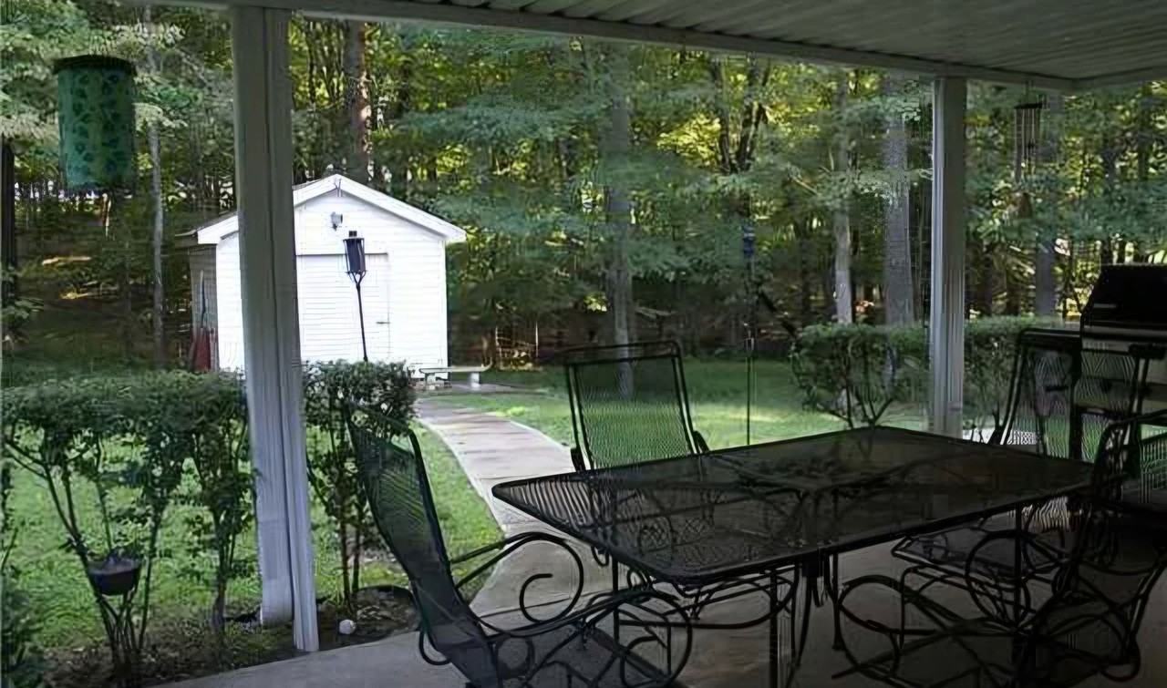 8343 Lakedale Cir - Photo 2 of 2