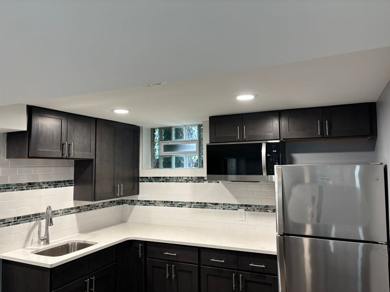 562 Kenmore Ave - Photo 2 of 14
