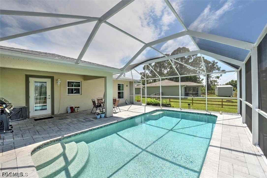 5029 W Hummingbird Dr - Photo 2 of 17