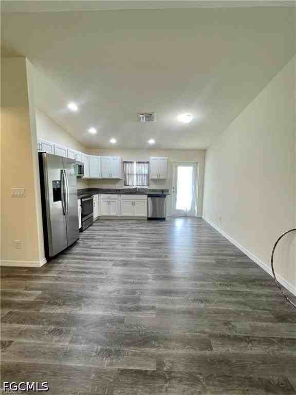 5029 W Hummingbird Dr - Photo 3 of 17