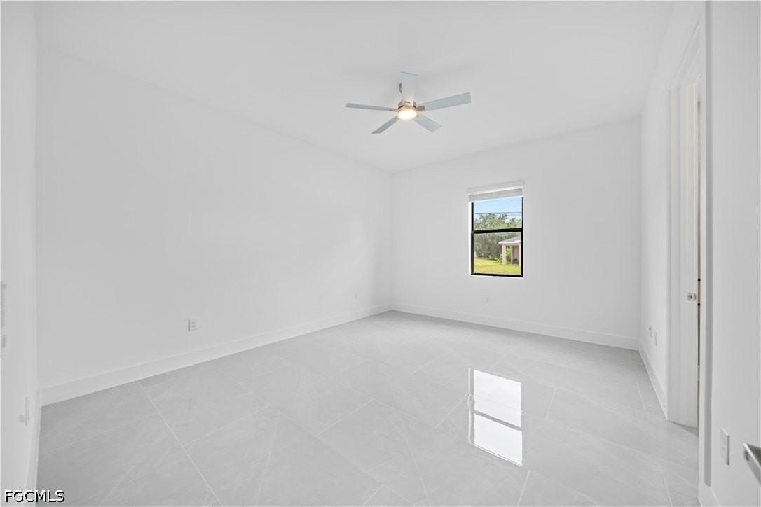 2218 Fairway Dr - Photo 3 of 30