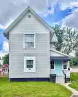 featured image of 2202 Kemble Ave