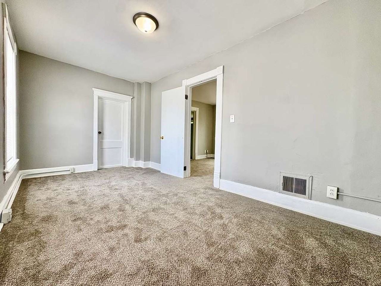 2202 Kemble Ave - Photo 6 of 7