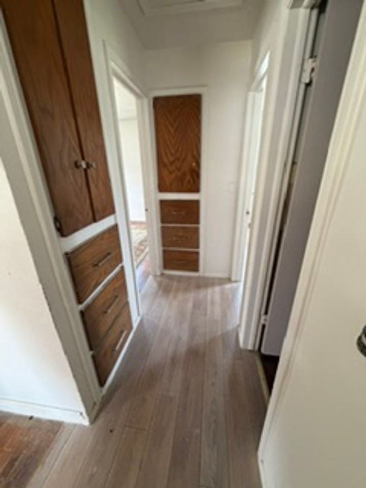 3348 Sw 23rd St - Photo 6 of 10