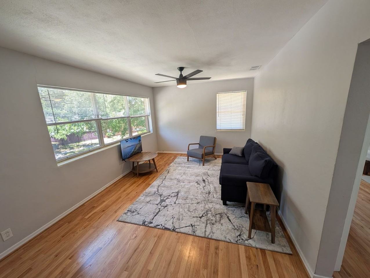 2720 Green St - Photo 6 of 10
