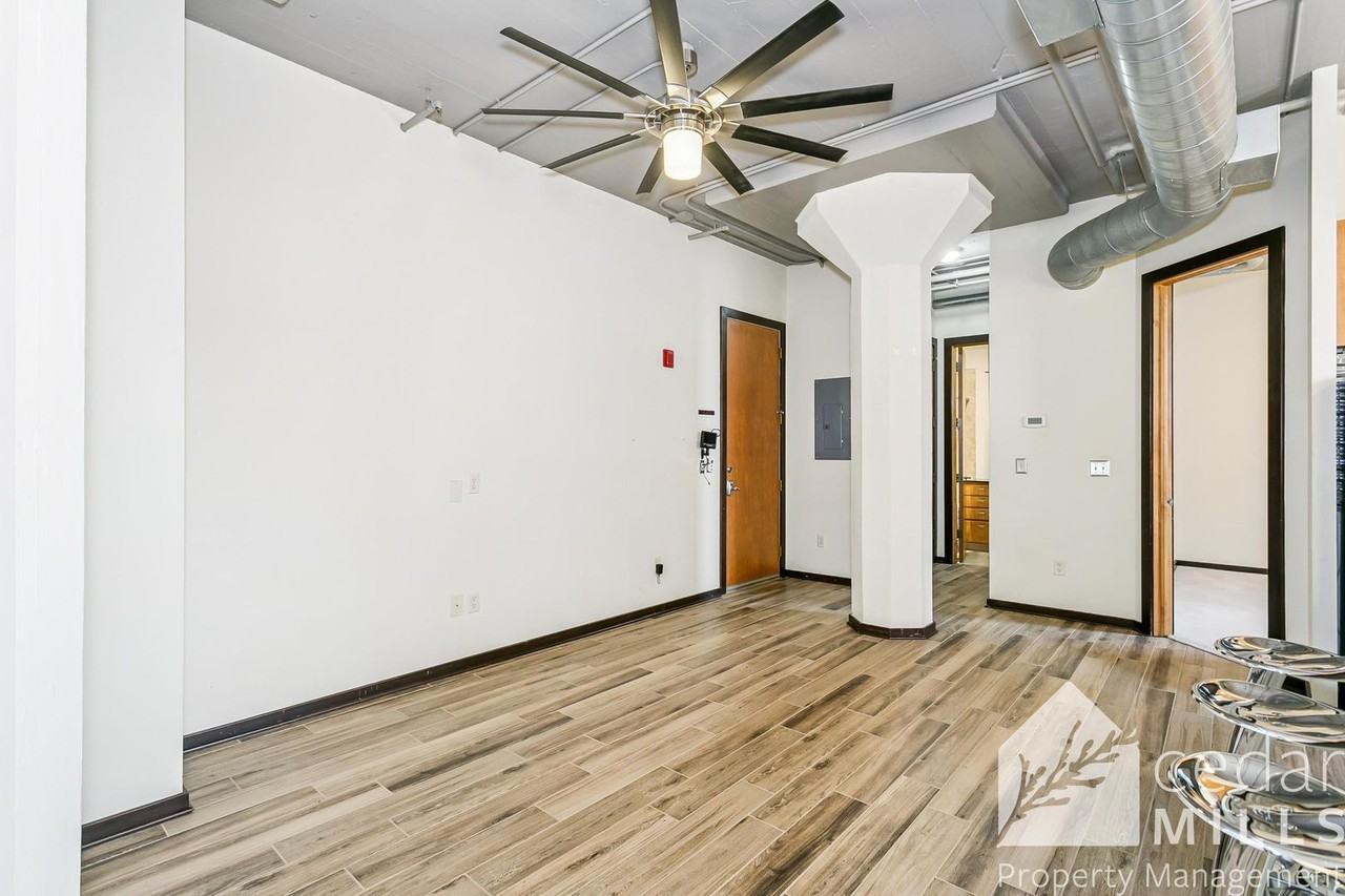 201 S Saint Francis Ave #502 - Photo 6 of 24