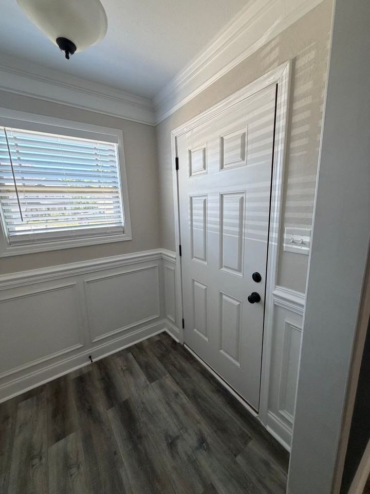 1193 Henry Place Blvd - Photo 3 of 41