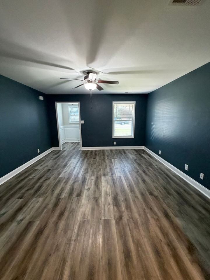 1193 Henry Place Blvd - Photo 5 of 41