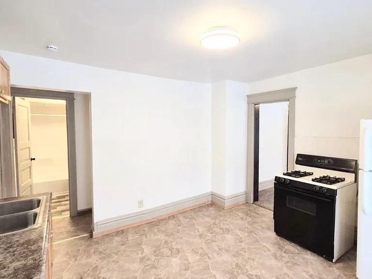 315 Aurora Ave - Photo 6 of 16