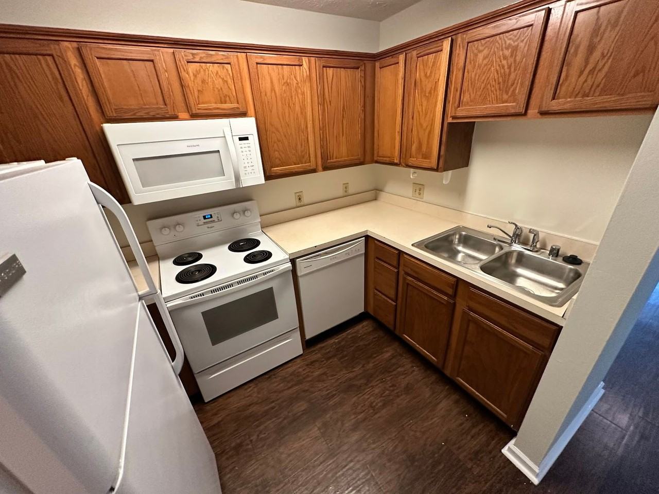239 Simba Way - Photo 4 of 16