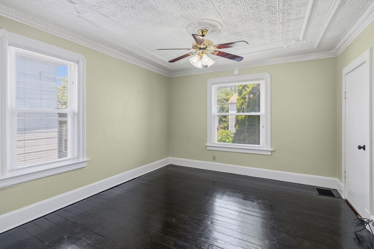 1391 Worcester St - Photo 4 of 17