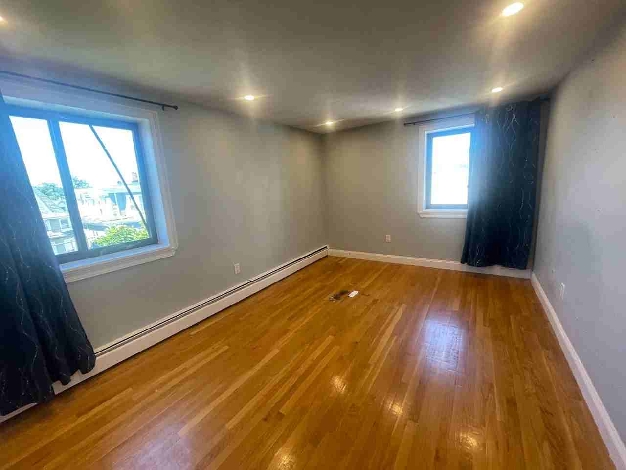 49 Gardner St - Photo 2 of 5