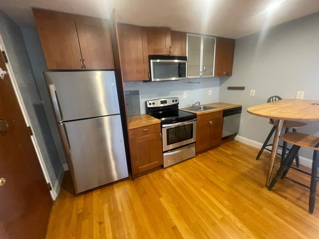 49 Gardner St - Photo 5 of 5