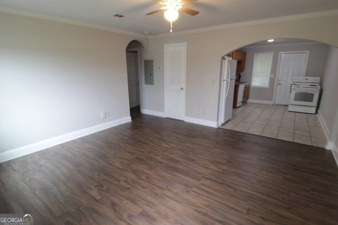 260 Elm St Nw #1 - Photo 2 of 6
