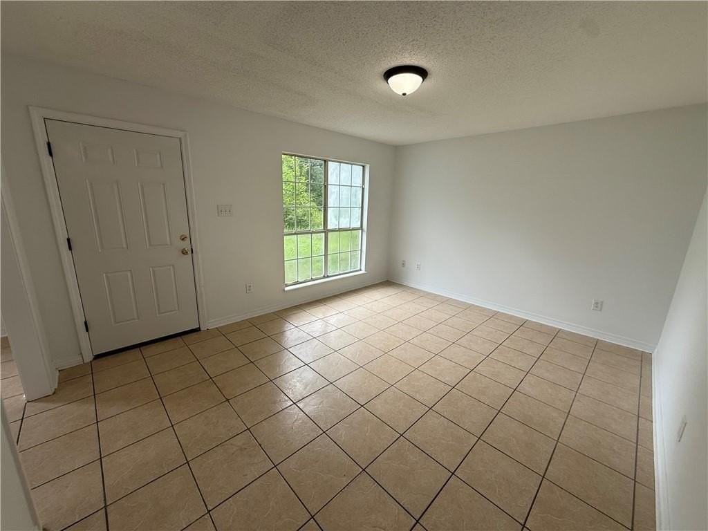 307 4th Ave - Photo 2 of 16