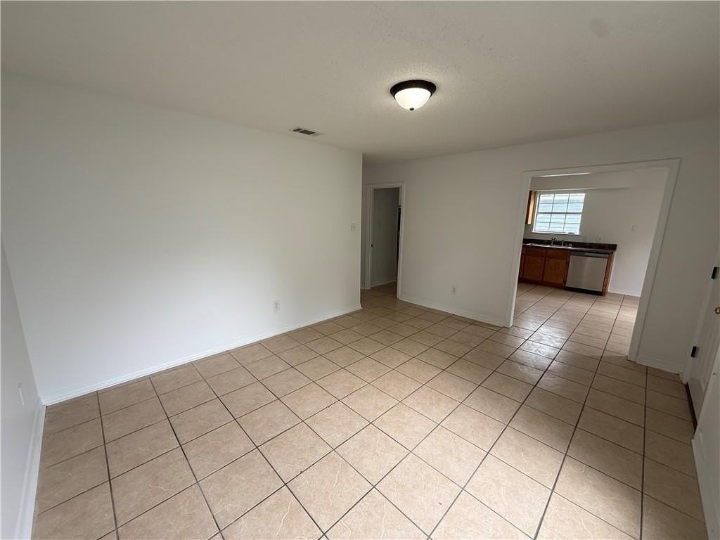 307 4th Ave - Photo 3 of 16