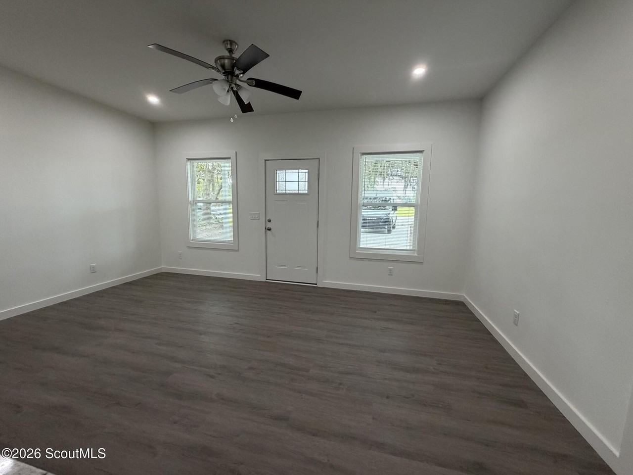 656 Ridge Rd - Photo 5 of 19