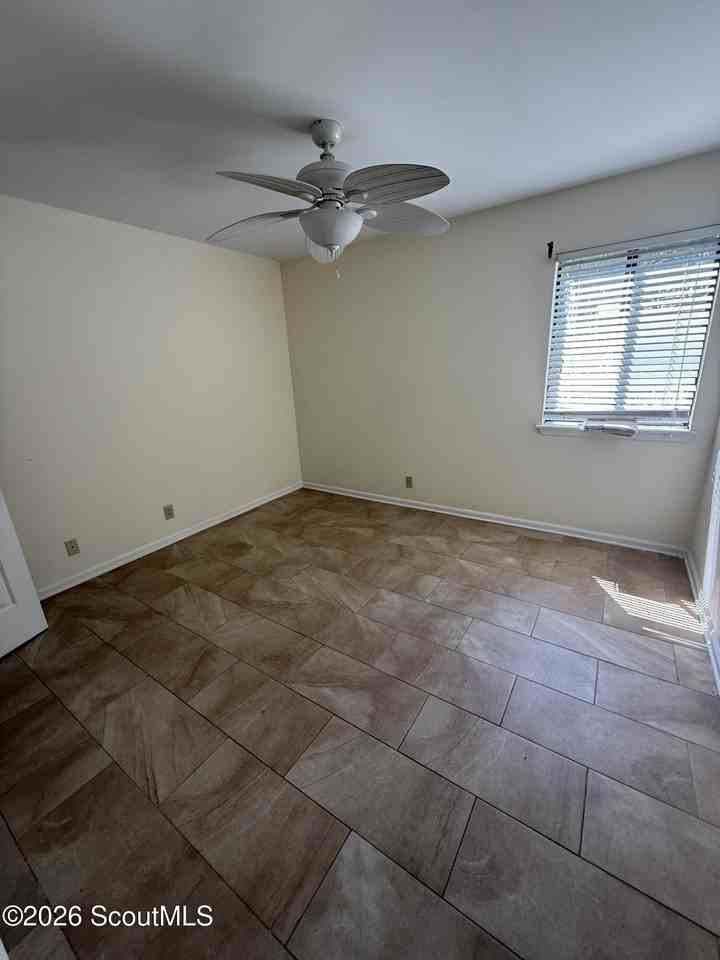 227 Walmar Grv - Photo 7 of 9