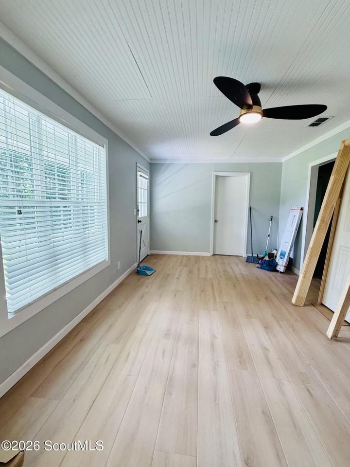 401 New Sterling Rd - Photo 5 of 18