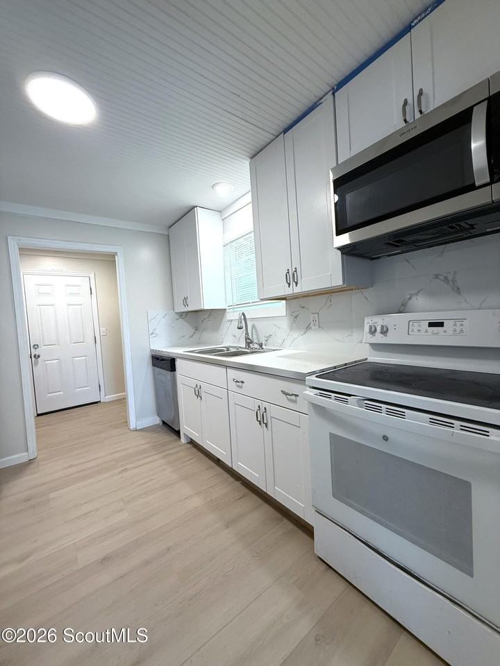 401 New Sterling Rd - Photo 6 of 18