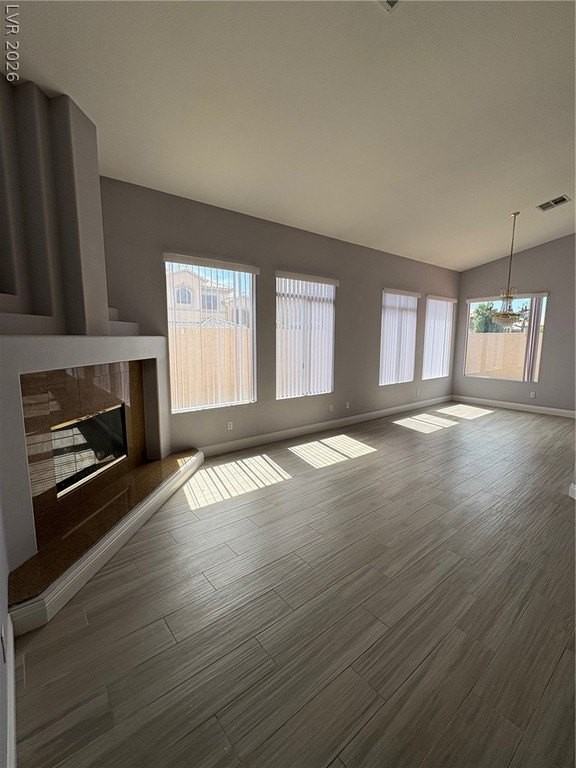 8727 Stockholm Ave - Photo 4 of 39