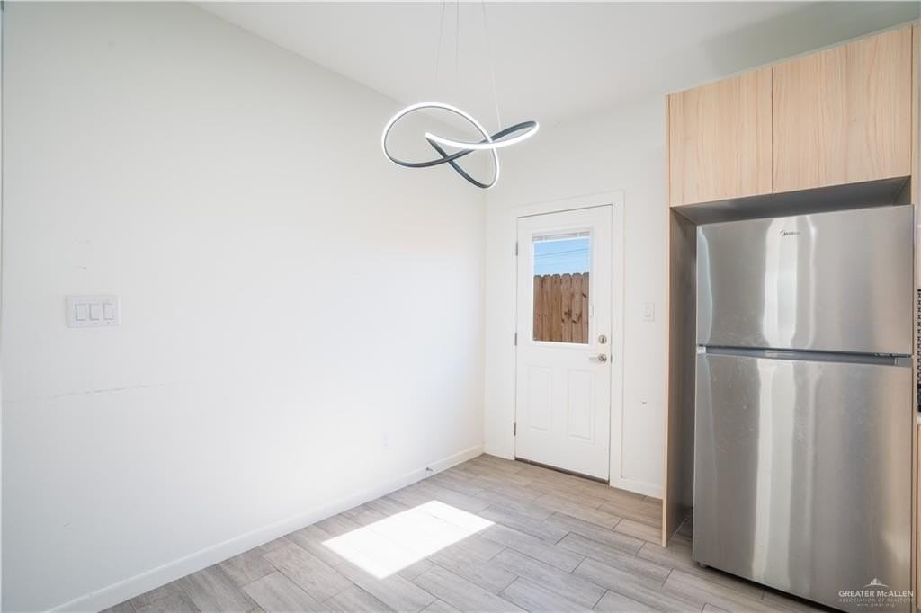 12509 N 40th St #4 - Photo 6 of 27