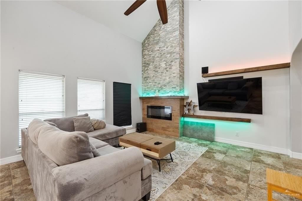 2801 Nicole Dr - Photo 4 of 15