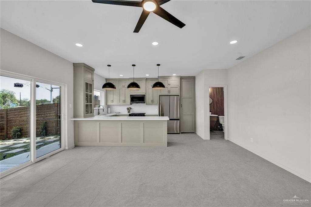 920 S Bicentennial Blvd - Photo 2 of 26