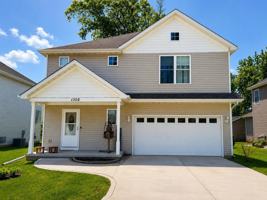 featured image of 1302 Bobolink Rd