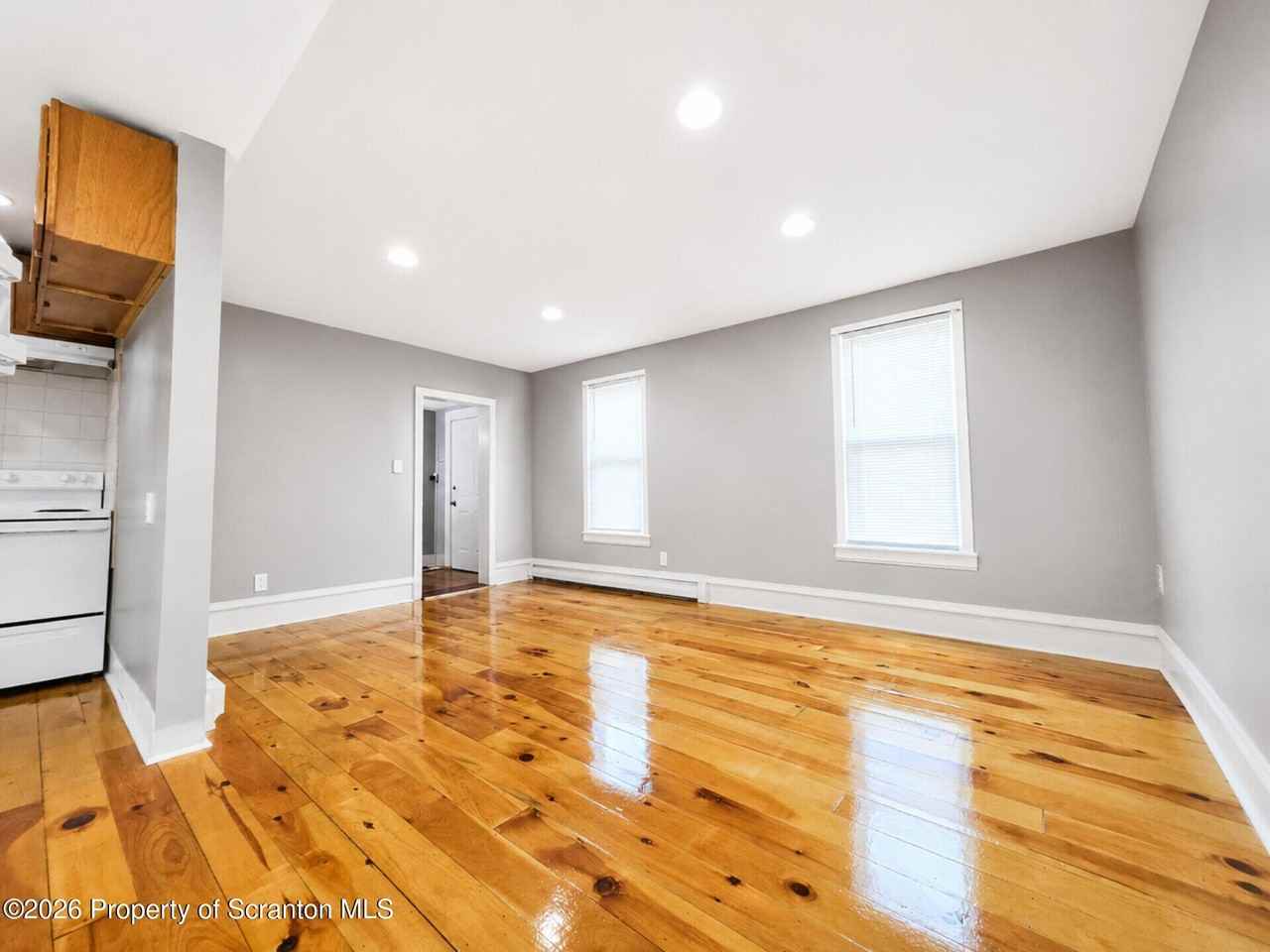 605 Spring St #1 - Photo 5 of 20