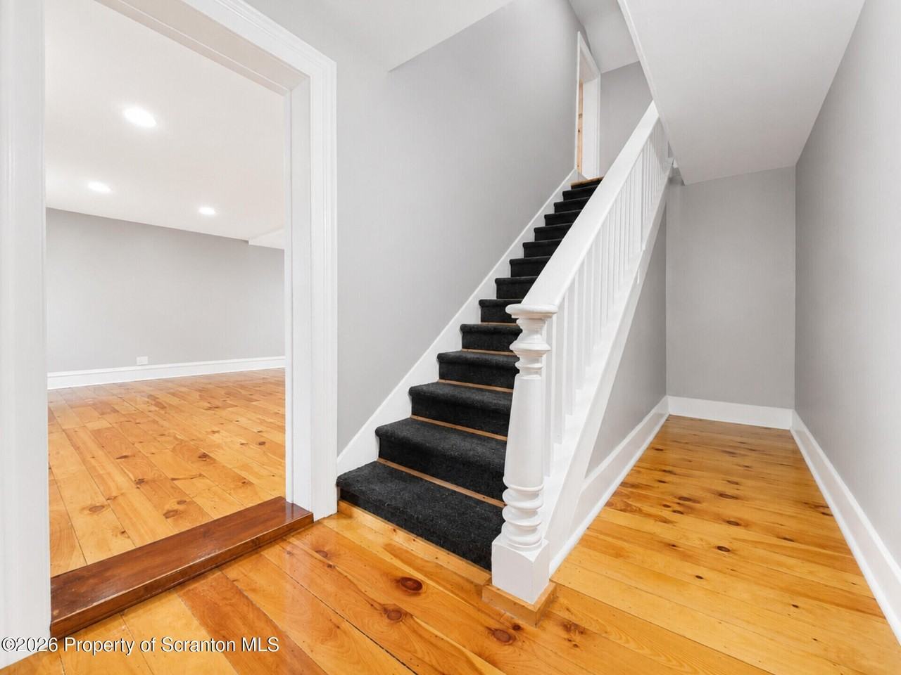 605 Spring St #1 - Photo 7 of 20