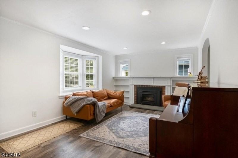 36 Amelia Ave - Photo 3 of 26