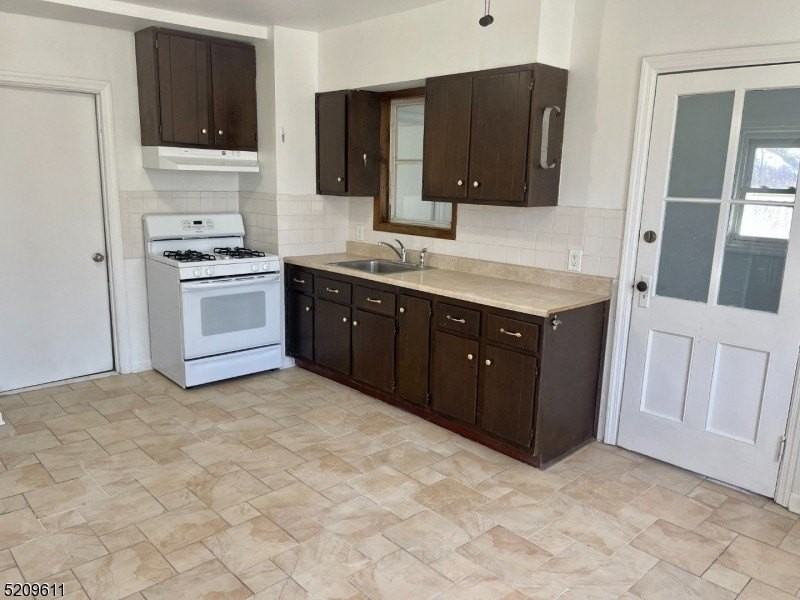 259 Speedwell Ave - Photo 6 of 18