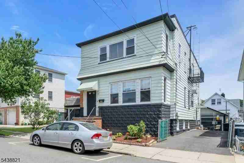 206 Highland Ave #1 - Photo 2 of 22