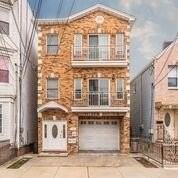 219 Congress St #1