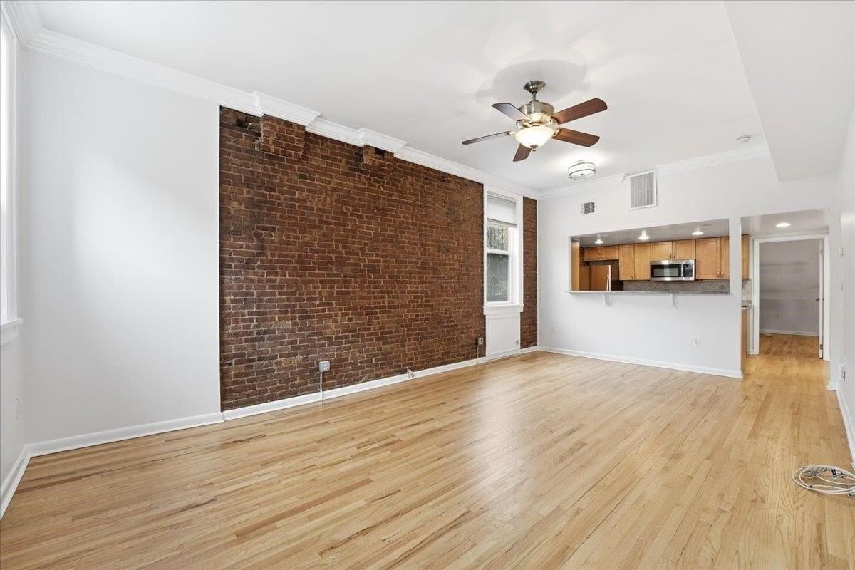 941 Garden St #1 - Photo 4 of 23