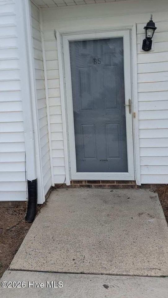 3258 Landmark St #B5 - Photo 2 of 8
