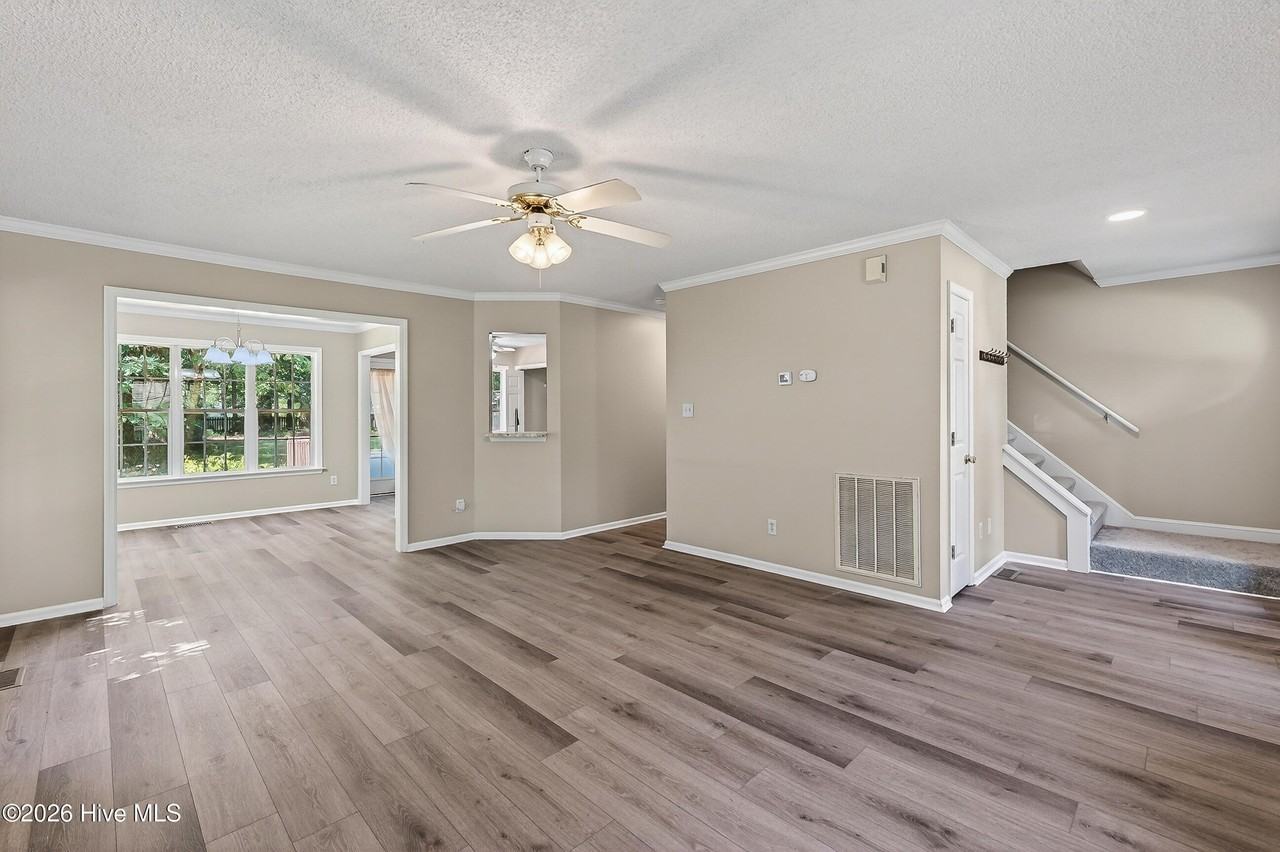 171 Dockside Dr - Photo 6 of 34