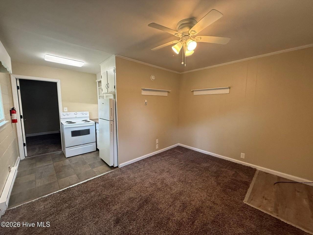 165 Lakewood Dr #A - Photo 2 of 7