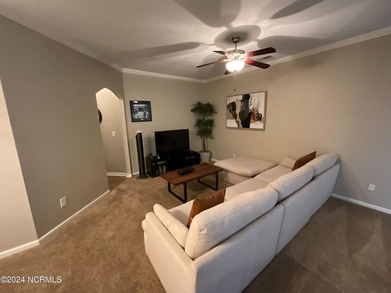 236 Glenhaven Ln - Photo 2 of 16