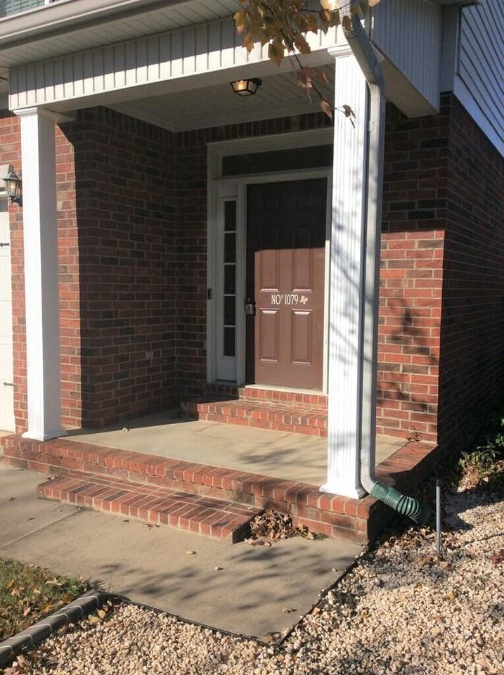 1079 Grove Landing Ln - Photo 3 of 21