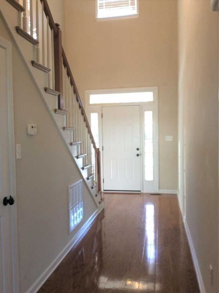 1079 Grove Landing Ln - Photo 4 of 21