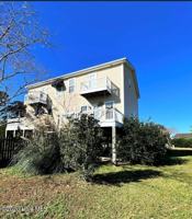 featured image of 164A Twin Oaks Dr